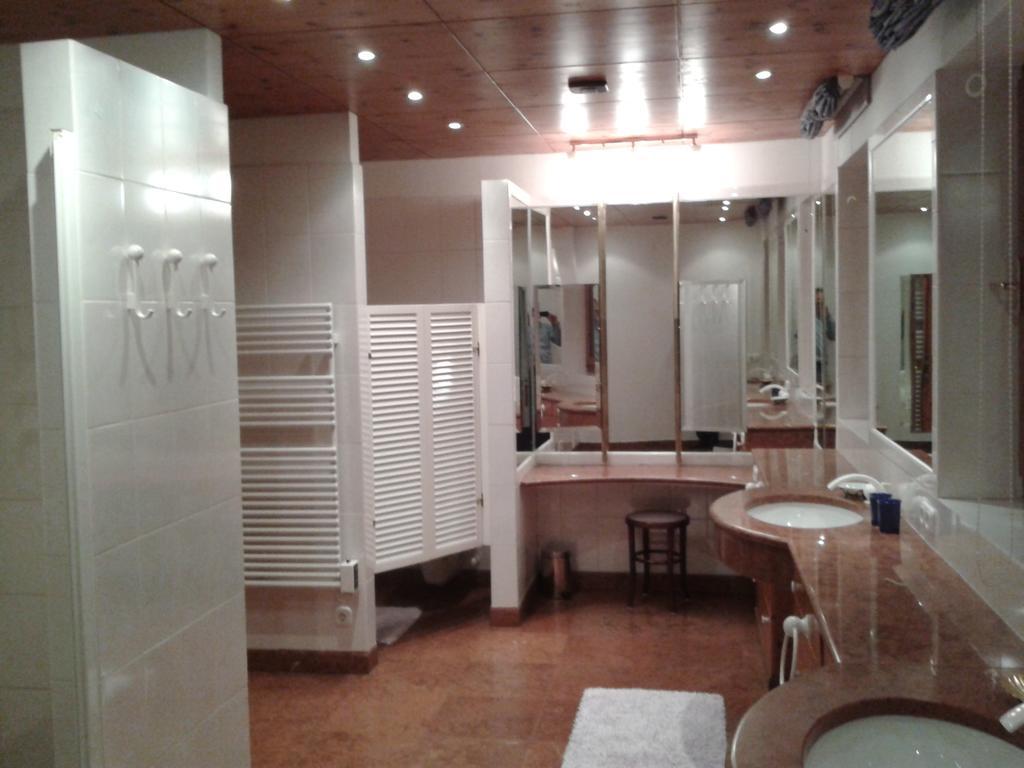 Ski & Golf Apartment Zell Am See Rum bild